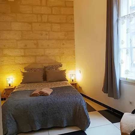 Joli T2 Intra-muros Proche Palais Des Papes Le D'agnes Avignon