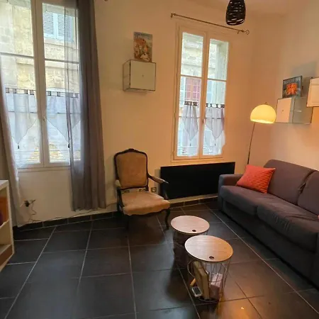 Apartment Joli T2 Intra-muros Proche Palais Des Papes Le D'agnes